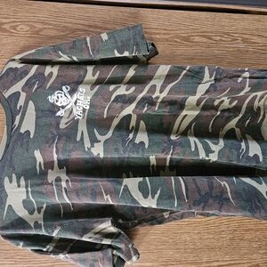 Green Salmon Coffee House Yachatus Oregon Men's Camouflage T-Shirt